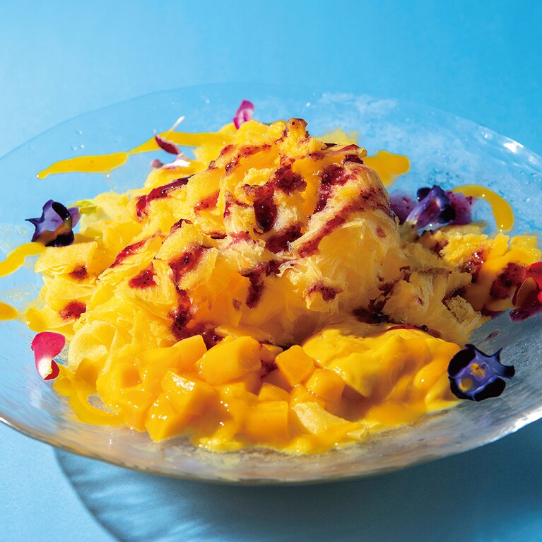 「雪花氷 マンゴーのふわふわかき氷」1,320円／蔭山樓