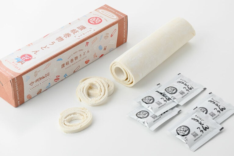 【香川県】讃岐巻物うどん 麵500g×1巻、つゆ20ml×5袋 1,080円／中野うどん学校琴平校