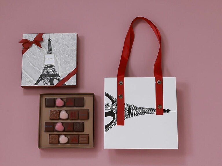 ボンボン ショコラ 16個 パリ フォーエバー。