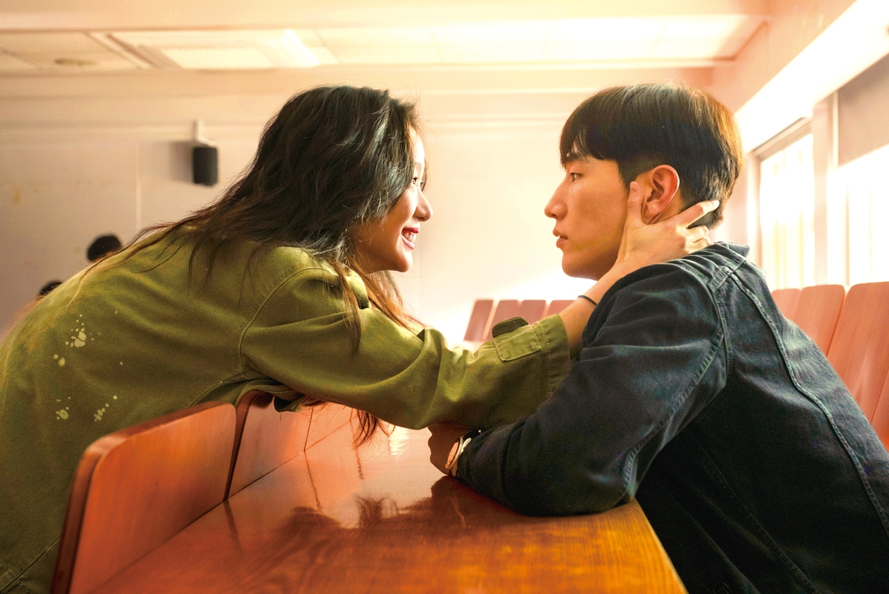 © 2024 PLUS M ENTERTAINMENT AND SHOWBOX CORP. ALL RIGHTS RESERVED.