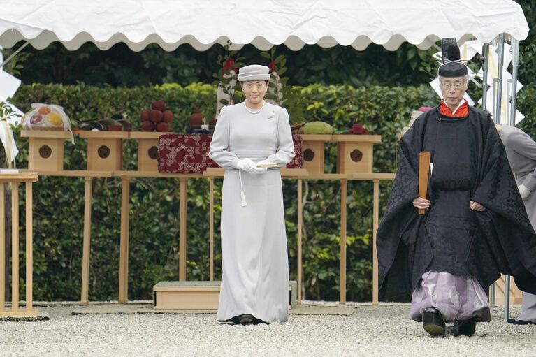 2019年11月27日、神武天皇陵を参拝された雅子さま　©時事通信社