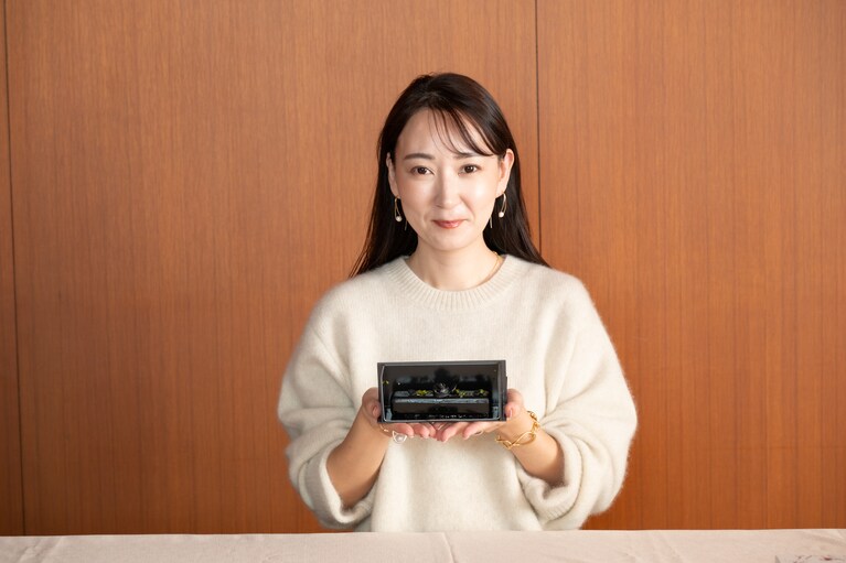 「宝石のパッケージのような上品さなので、サプライズギフトにもいいかも」（能美さん）