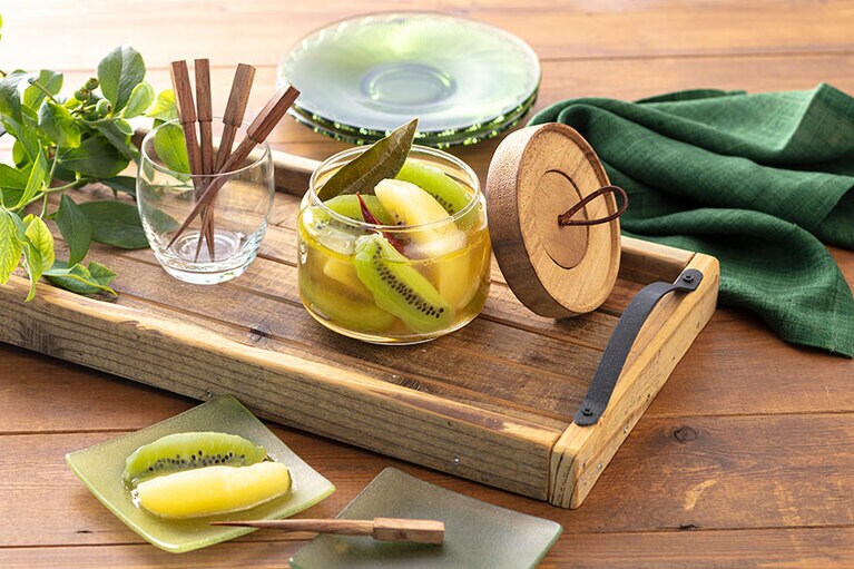 簡単に作り置き 塩キウイピクルス。