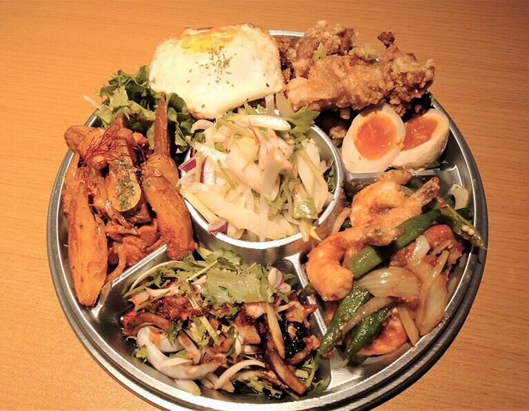 おまかせオードブル 3,000円～(6品、3～4人分)。