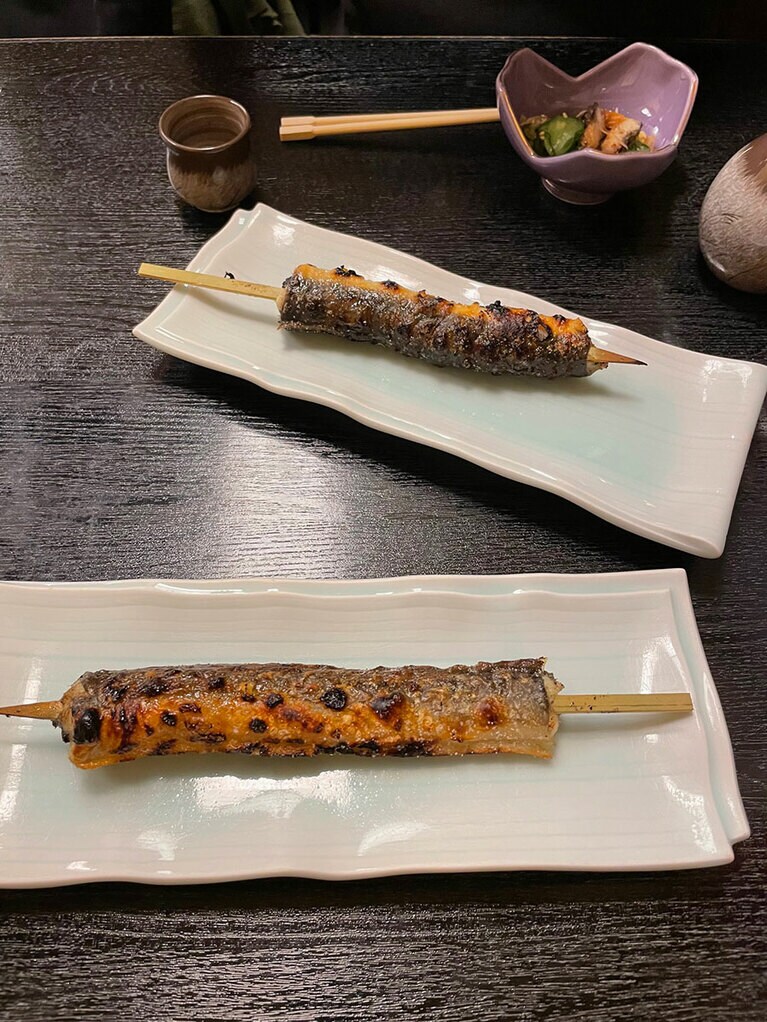 ウナギ一匹を半分に切って焼いた“蒲の穂焼き”。一匹 4,620円(前日までに要予約)。