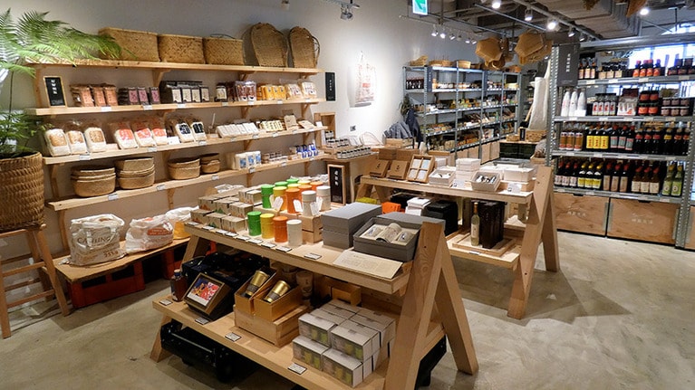 ディスプレイも洗練されており、商品が見やすいのも魅力。