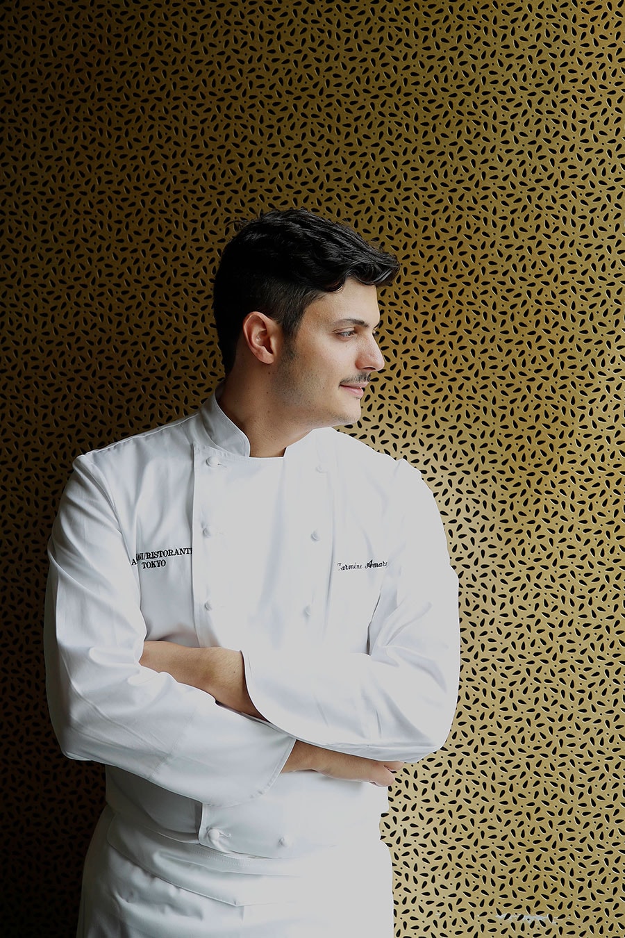 イタリア版ミシュランガイドとも言われる「Gambero Rosso」で最高ランクの3フォークを獲得し世界で1名だけが選出されるThe Chef Of The Yearを受賞。