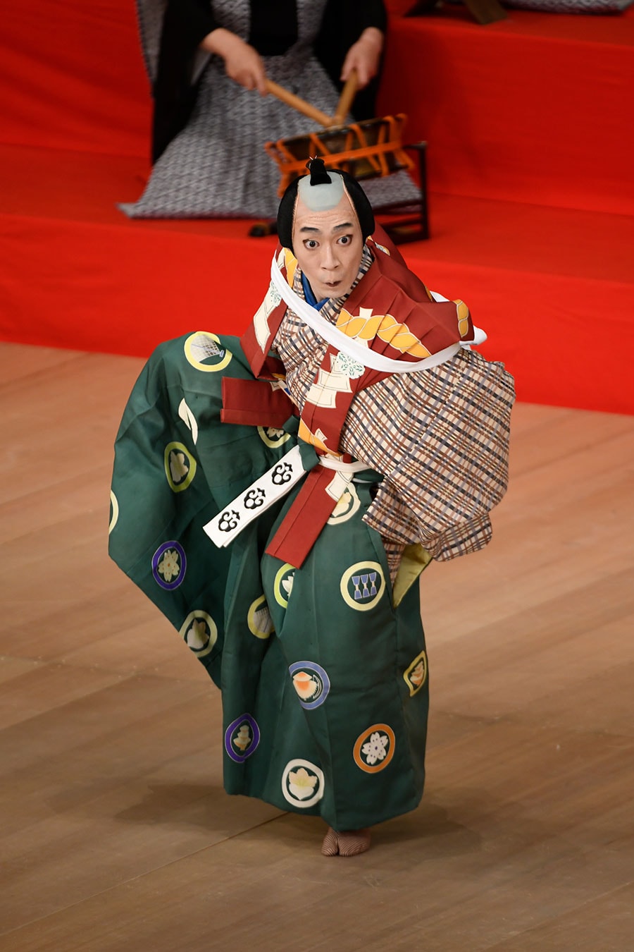 2020年8月歌舞伎座『棒しばり』太郎冠者＝坂東巳之助。©松竹