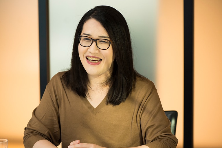 約1時間のロングインタビューに応じてくれた。