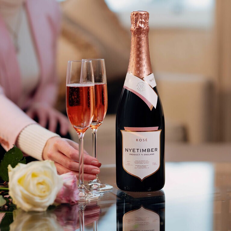 「ROSÉ(ロゼ・マルチヴィンテージ)」10,000円。