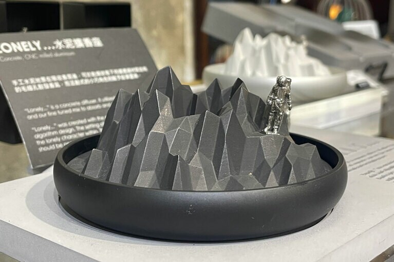 水で洗えば何度も使用できるので環境に優しい商品です。