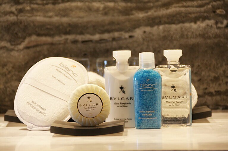 アメニティは全室ブルガリ。高貴な香りに包まれてリラックスし放題。