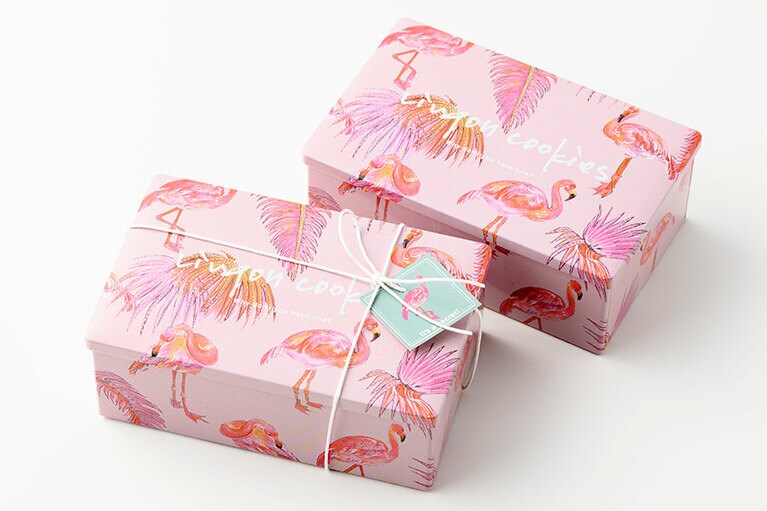 LINGON「Flamingo Cookie CAN」各1,544円(160g)／大分県