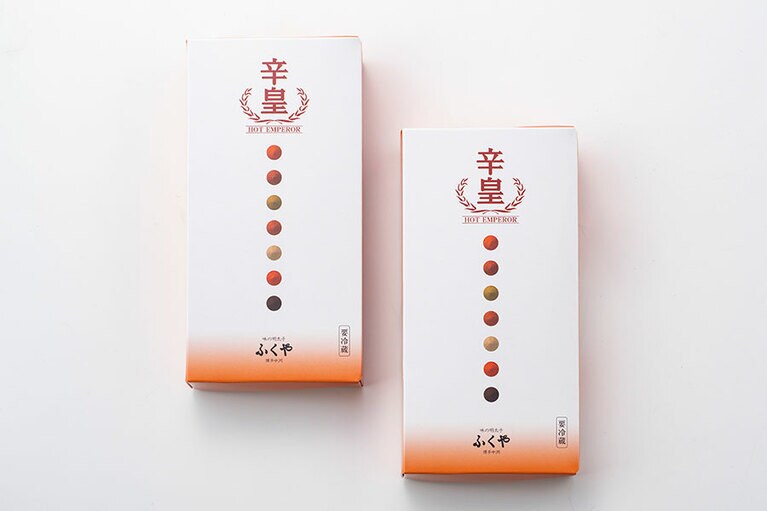 辛皇 －ホットエンペラー 2,160円(230g /明太子160g、辛皇醤70g)。