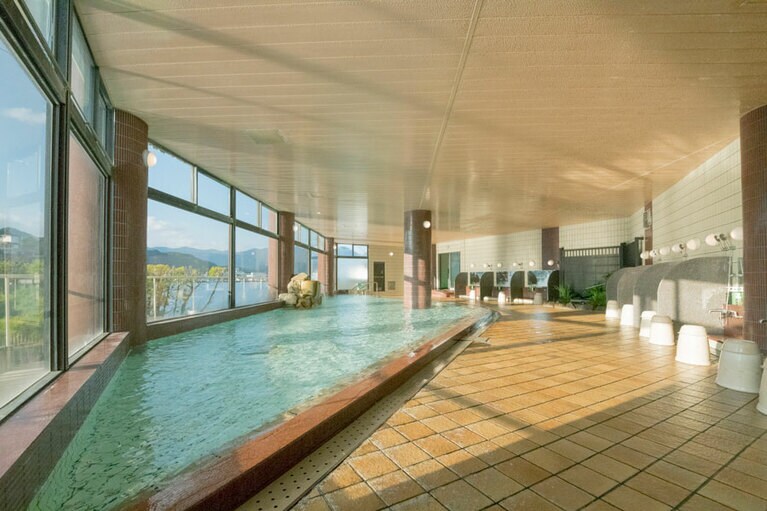 碧き島の宿 熊野別邸 中の島［和歌山／南紀勝浦温泉］大浴場。