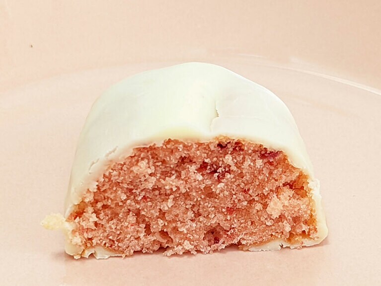 乾燥いちごのツブツブが食欲をそそります。