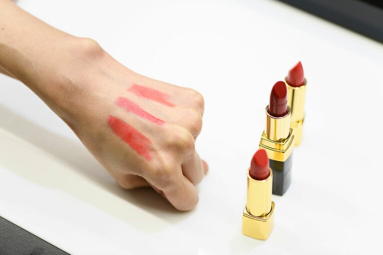 こんな感じです。押さえても「発色、良き！」です。