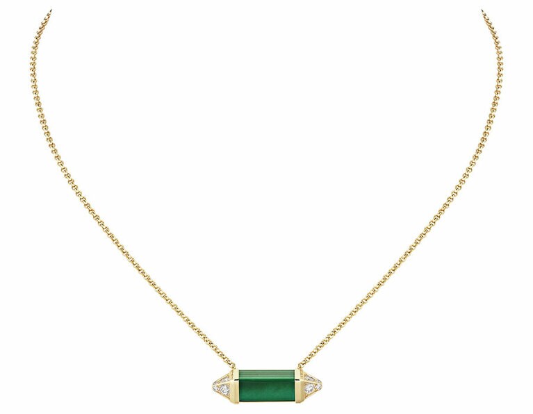 「レ ベルランゴ ドゥ カルティエ」ネックレス YG、マラカイト、ダイヤモンド 731,500円。© Cartier