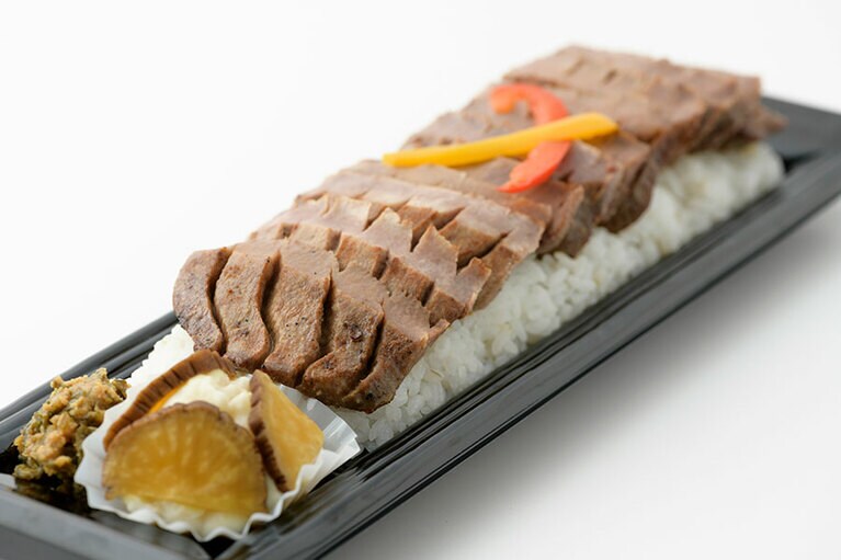 夢の厚切りぎゅうぎゅうたん弁当 3,421円／牛たん かねざき