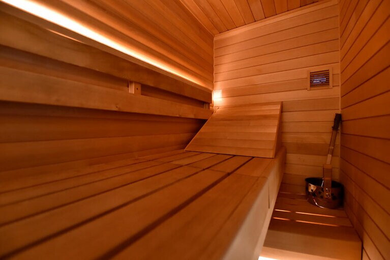 5つあるサウナ室は、本場フィンランドの考え・文化にもとづき、くつろぐための場所として存在。