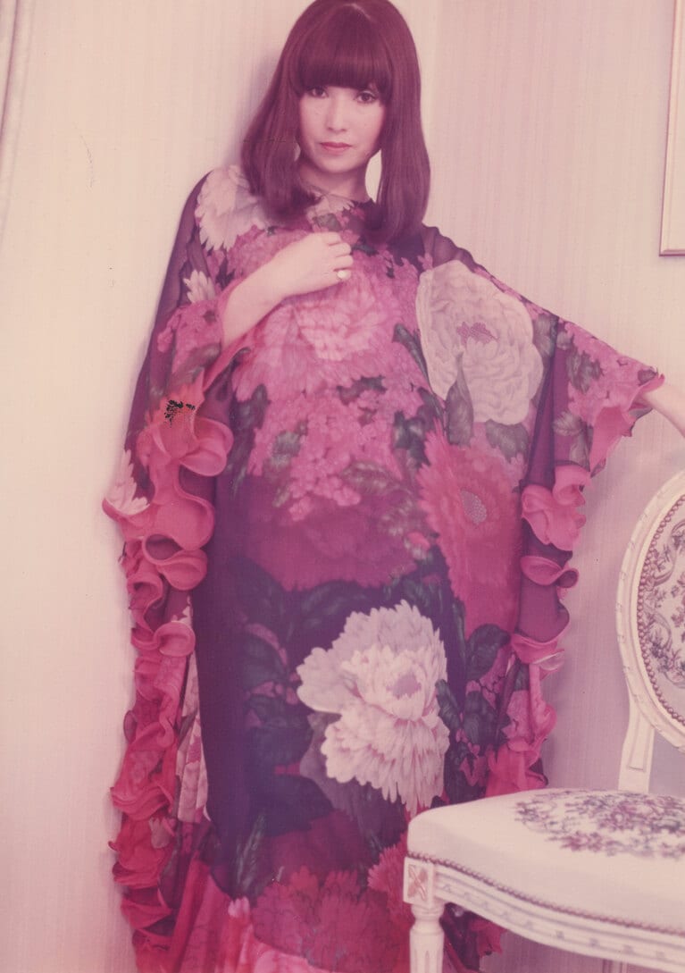 「ハナヱ・モリのイブニングドレスなら、どんな席でも安心でした」。