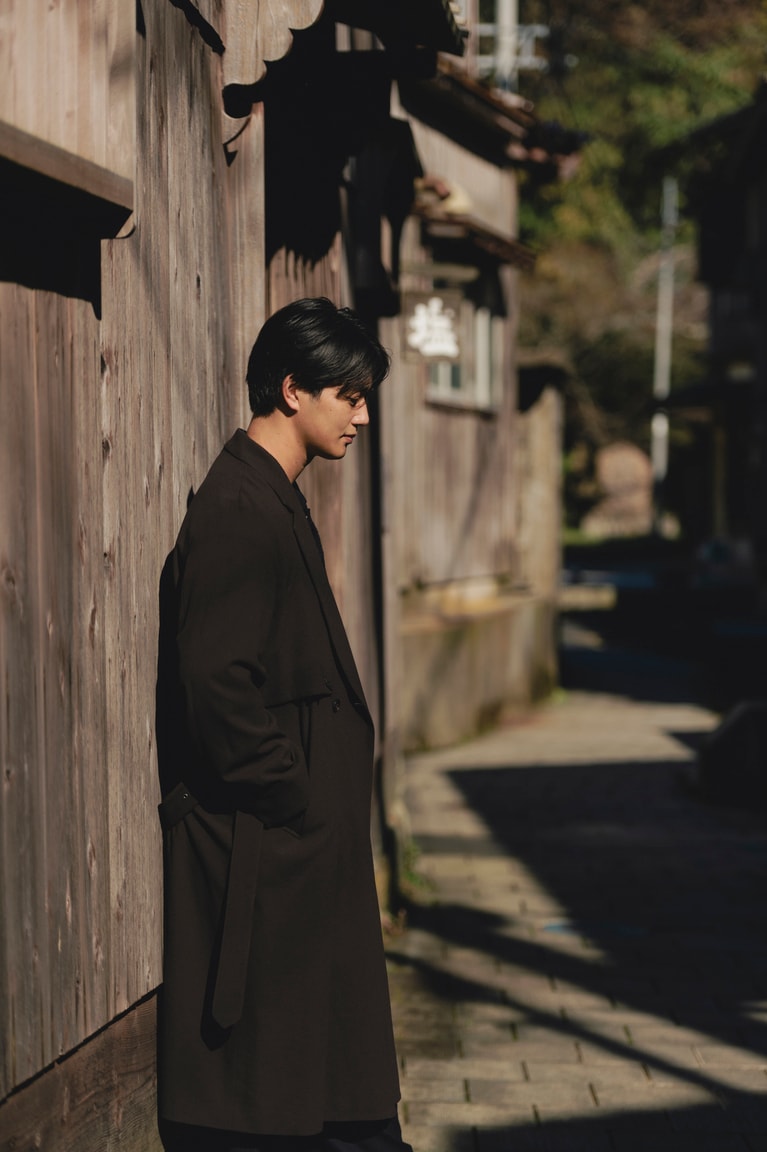 当時の人々の暮らしに思いを馳せる。