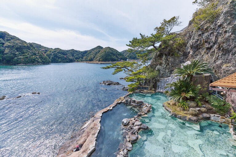 【碧き島の宿 熊野別邸 中の島】