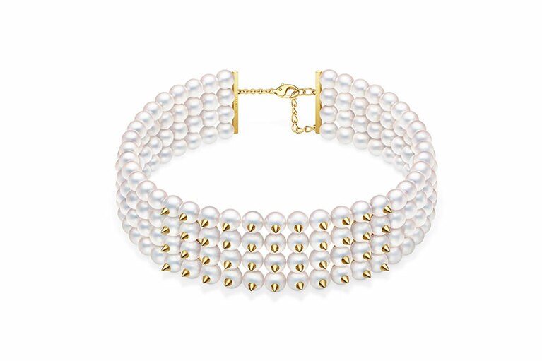 デインジャーチョーカー イエローゴールド／あこや真珠 3,850,000円。