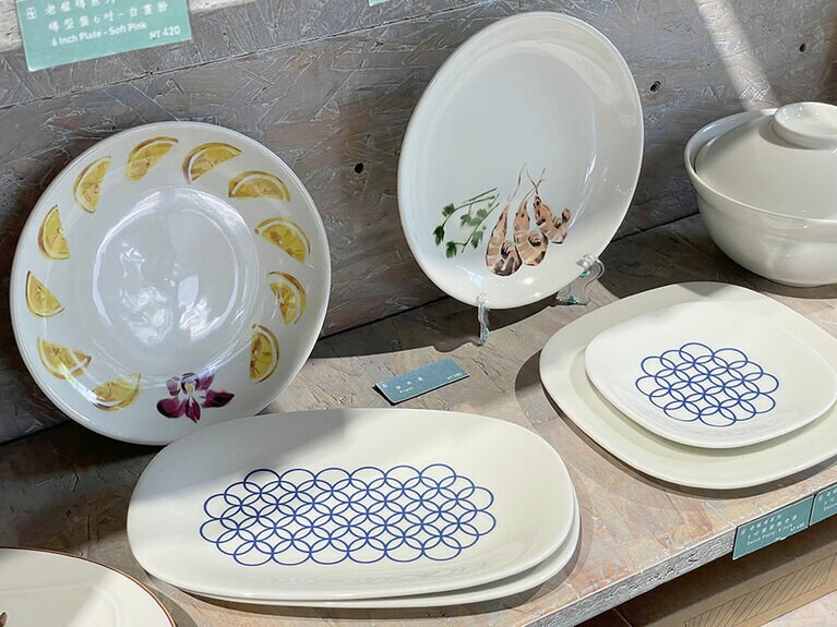 レンガや宴会料理など、台湾の暮らしから発想を得たデザイン。