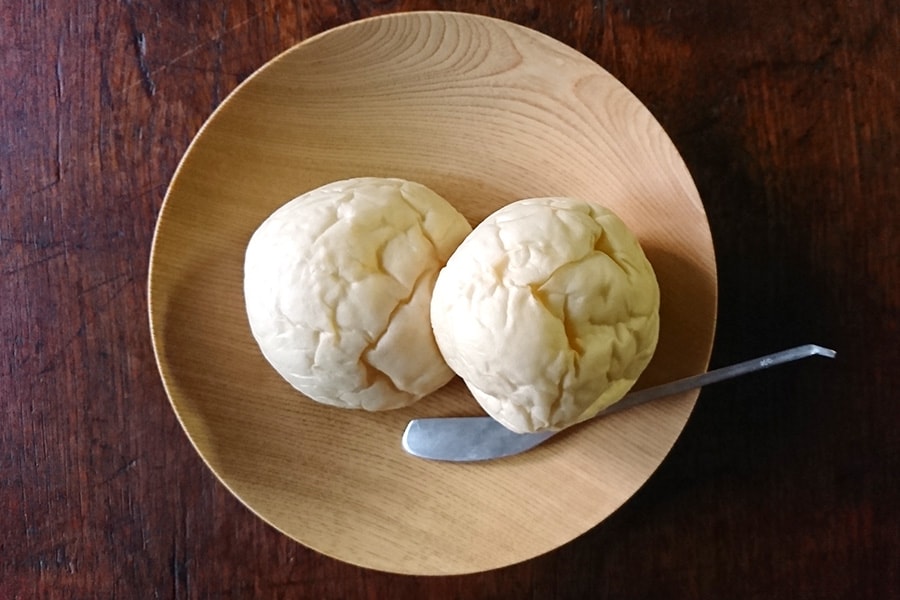 もっちり湯種の白パン 5個入り セール価格 319円／成城石井