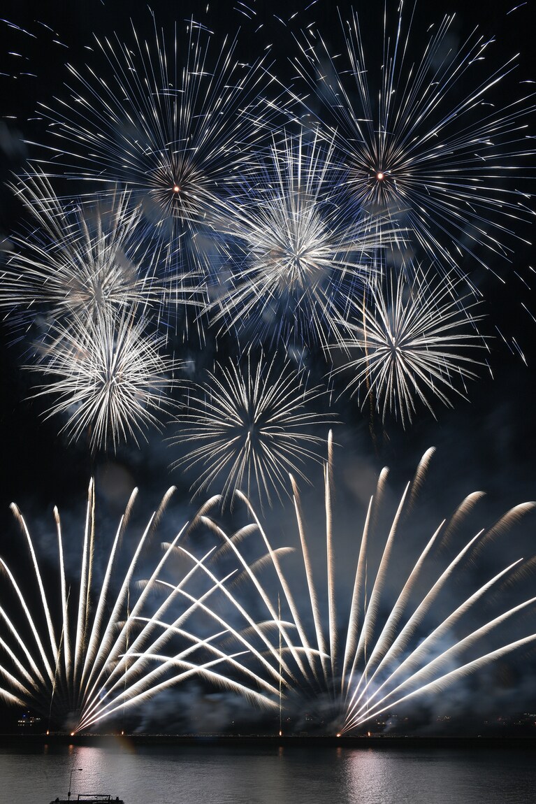 【愛媛県今治市】おんまく花火。