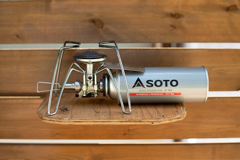 防災用にはカセットガス式のガスバーナーが便利。SOTO レギュレーターストーブ ST-310 6,800円／新富士バーナー