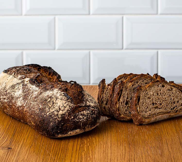 「プレミアムカンパーニュ」800円。