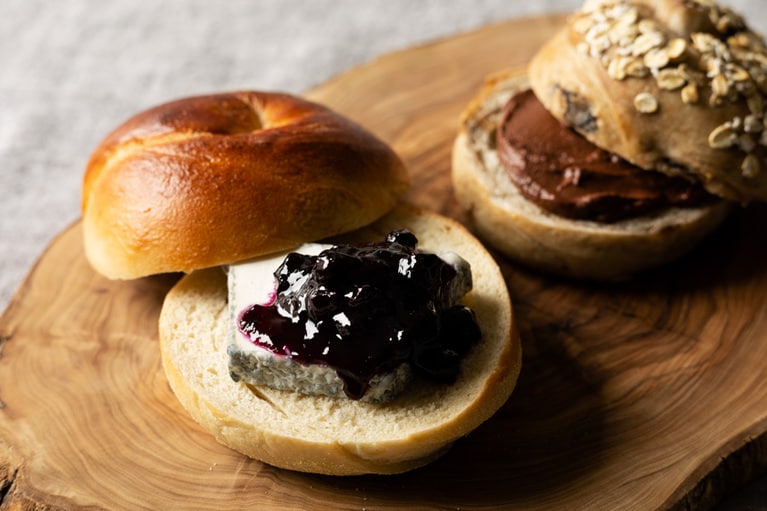 朝食定番のベーグルで いろんな味を少しずつ♪