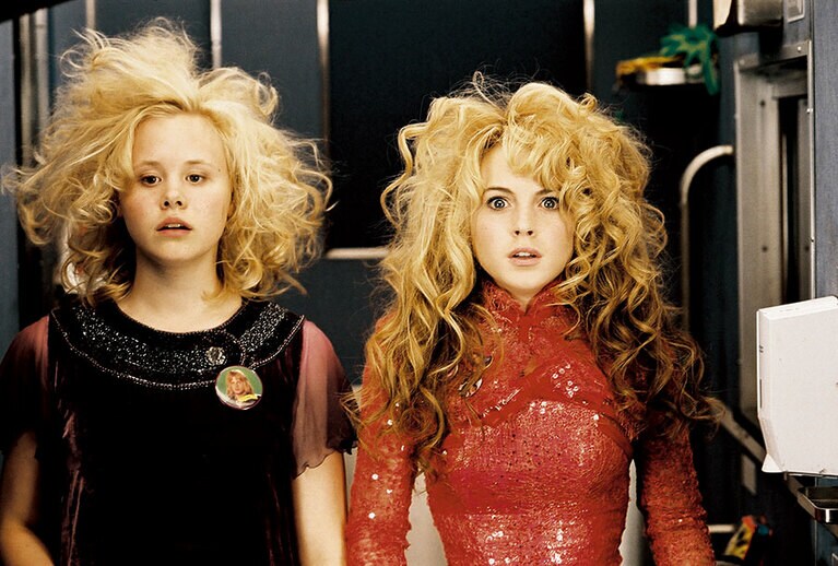 『彼女は夢見るドラマ・クイーン』©2020 Disney。