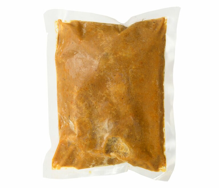 骨付きチキンカリー〈320g〉1,112円(税込)／すぱいす