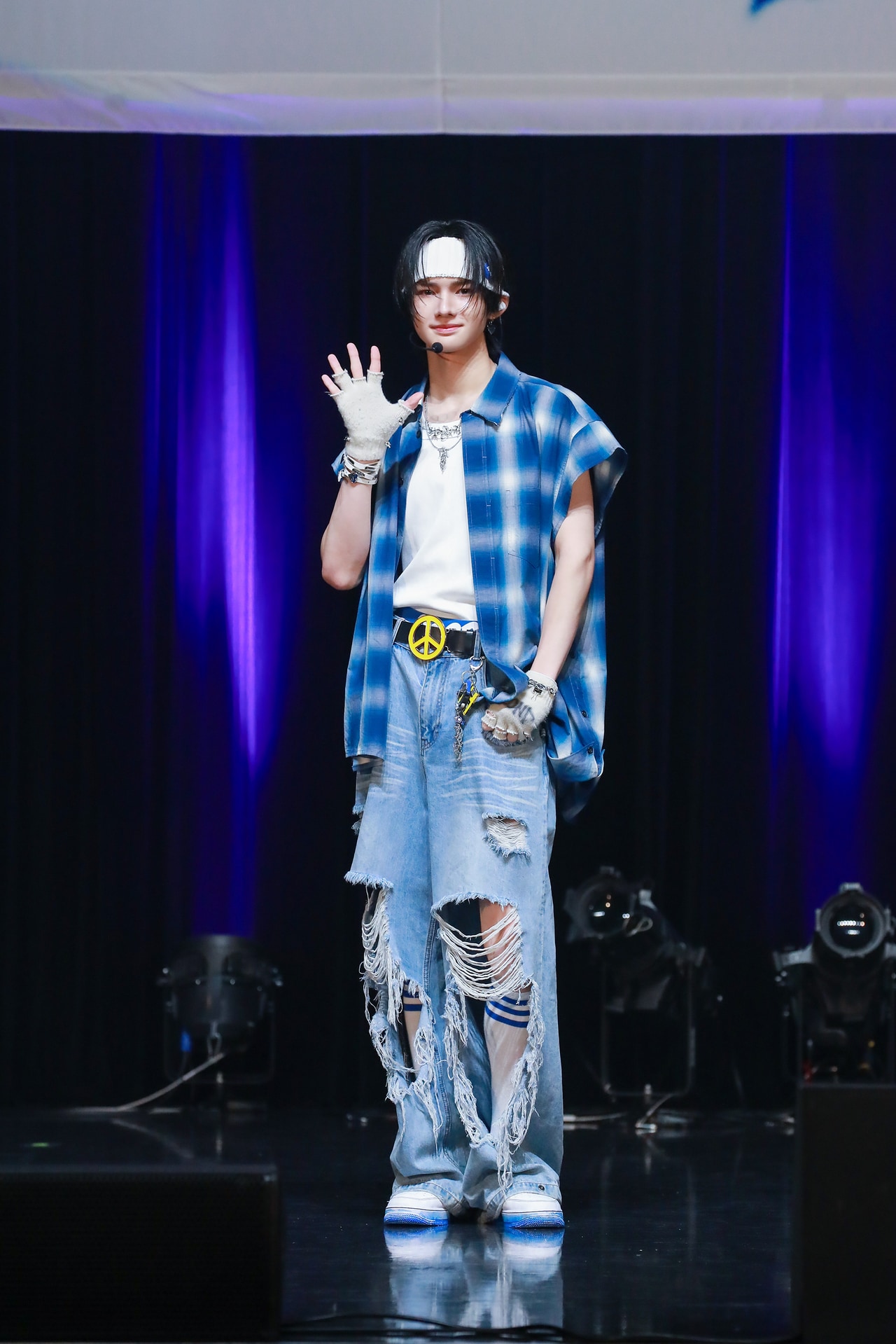 輝。©YX LABELS