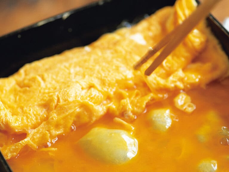 【卵】　いつもは目玉焼きだけど たまには出汁巻きで。