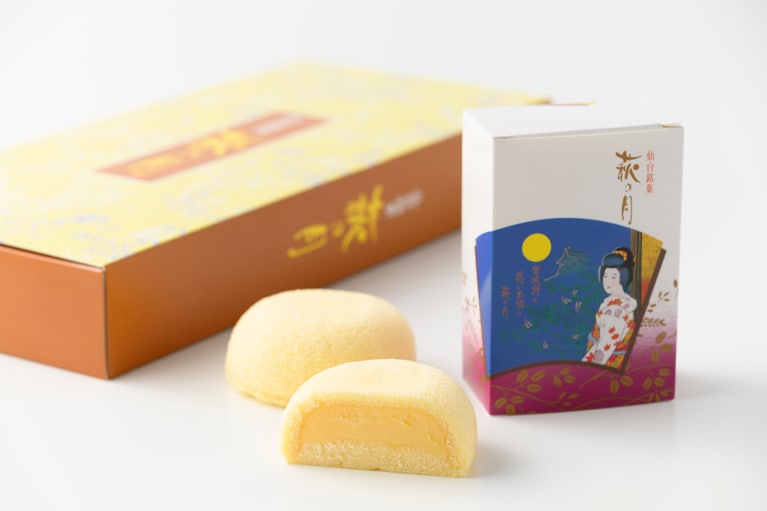萩の月 1,500円（6個入り）。