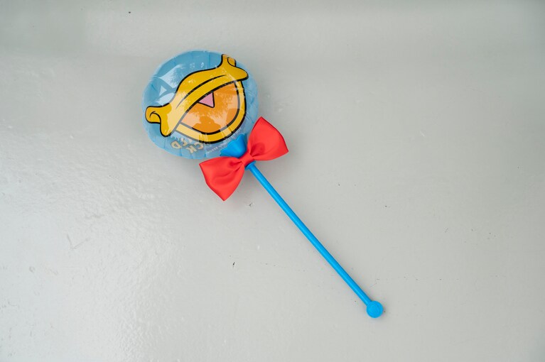 「手持ちバルーン」700円。