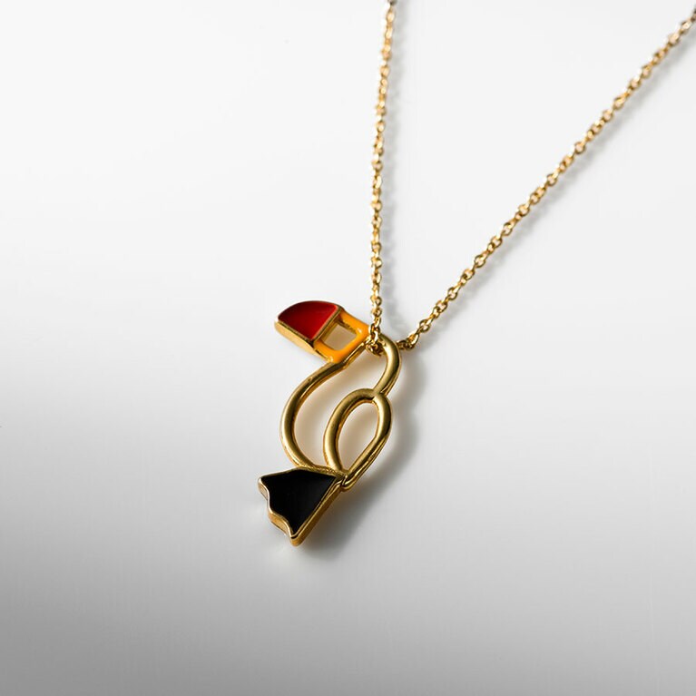 TUCAN ENAMEL NECKRACE 57,200円／ALITA