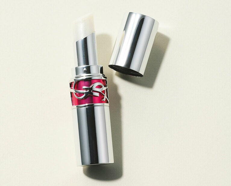 唇に濃厚でリッチな甘さをプラスするルミナイザー。ルージュ ヴォリュプテ キャンディグレーズ No1 4,730円／イヴ・サンローラン・ボーテ