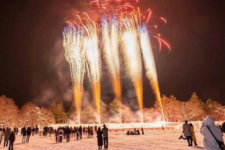 十和田湖冬祭り。
