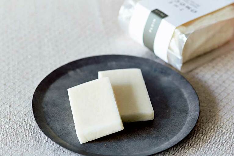 THE OMOCHI「プレーン(10枚セット)」1袋 1,200円。