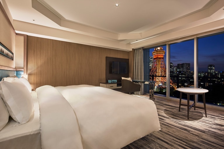 こんなにすぐ近くで東京タワーを眺められるのは、このホテルだけ！