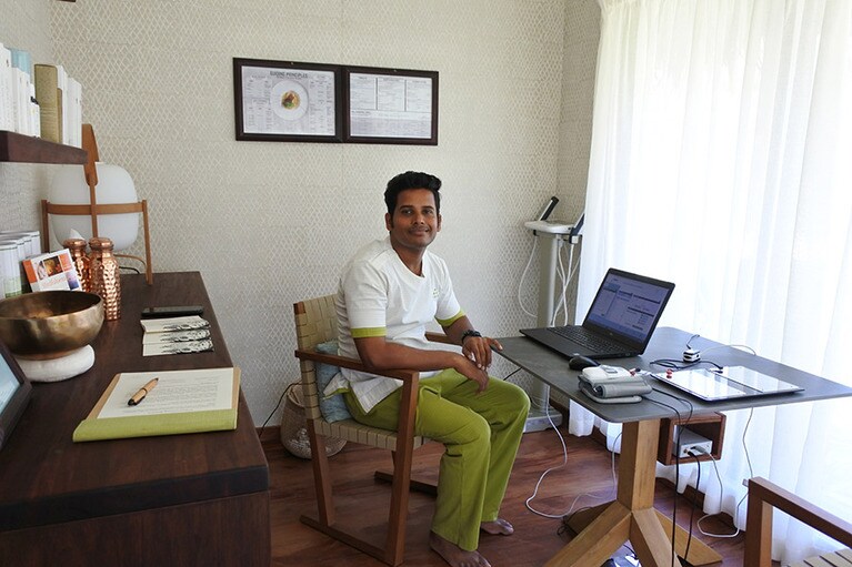 ウェルネス・スクリーニングの結果をもとに、専門家が生活改善のアドバイス。