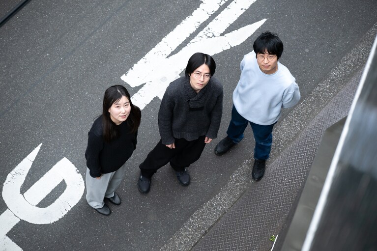 『地図にない』の稽古場の前で。