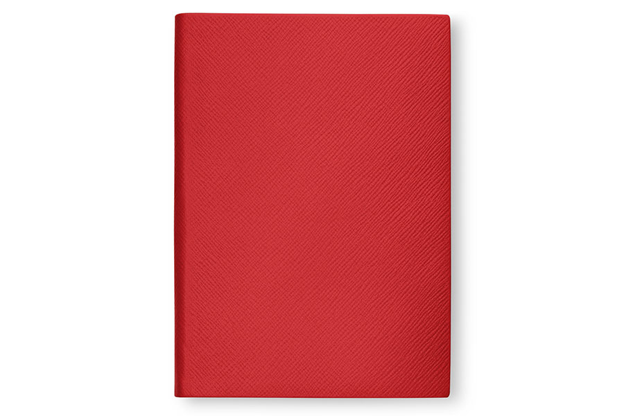 Soho ノートブック SCARLET RED 27,000円(W14×H19cm)。