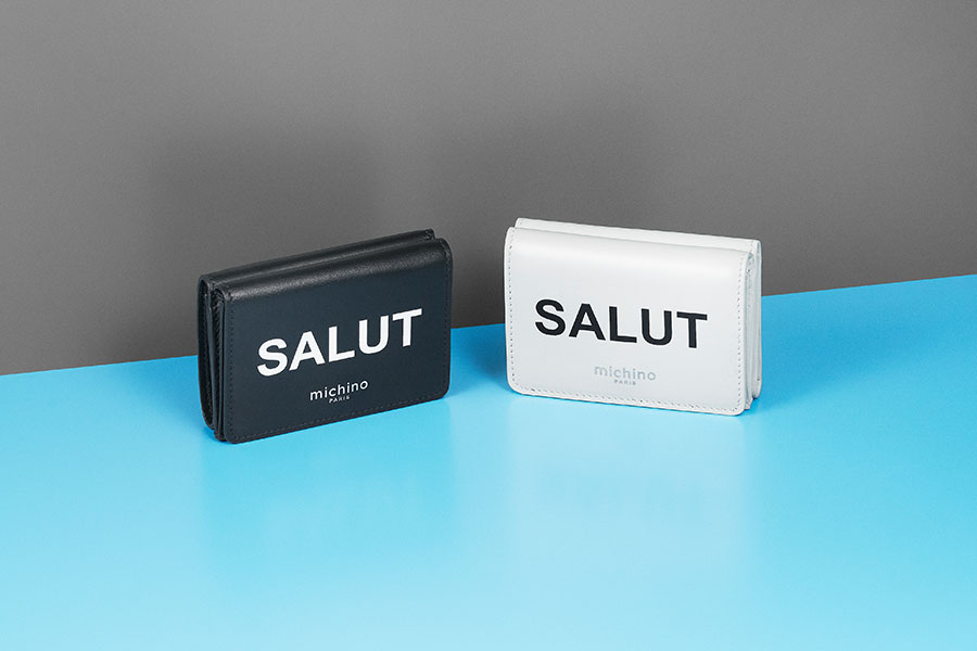 ミチノ MINI WALLET 右：WHITE SALUT、左：BLACK SALUT(W9.5×H6.5×D3cm)＜札入れ1×コイン入れ1×カード入れ3＞ 各26,000円。