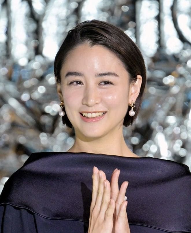 7月18日に誕生日を迎えた山本美月（2024年「The JIMMY CHOO Silver Garden」のオープニングセレモニーで） ©時事通信社